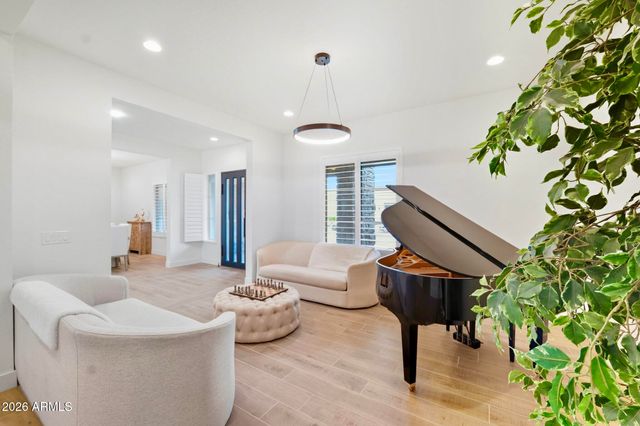 1353 E ARIS Drive, Gilbert, AZ 85298