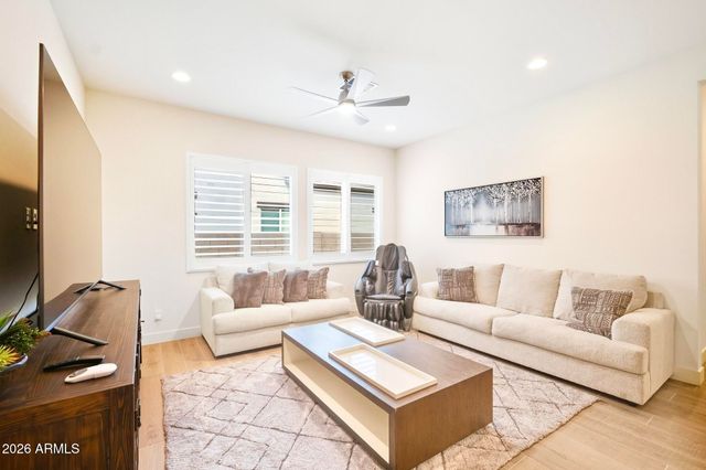 1353 E ARIS Drive, Gilbert, AZ 85298