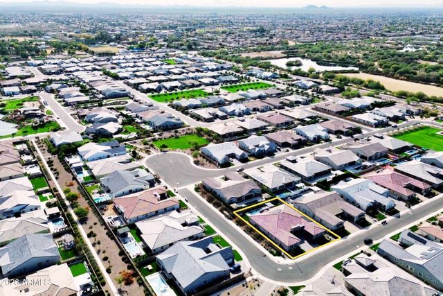 1353 E ARIS Drive, Gilbert, AZ 85298