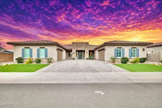 1353 E ARIS Drive, Gilbert, AZ 85298