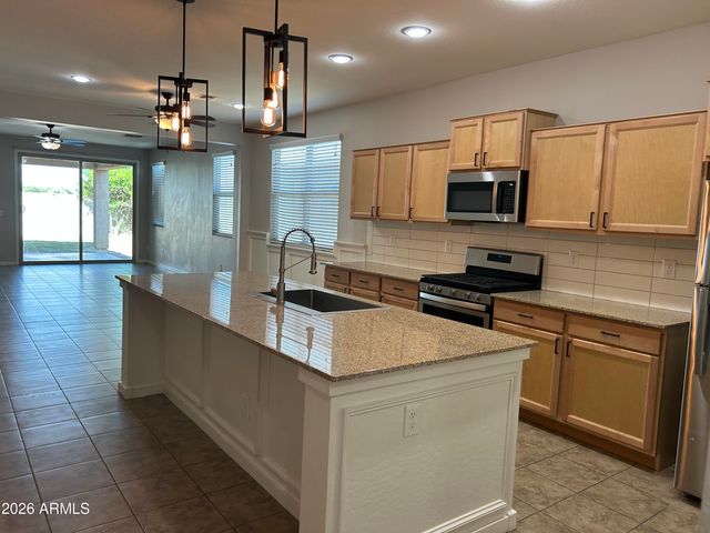 35997 N URIKA Drive, San Tan Valley, AZ 85140