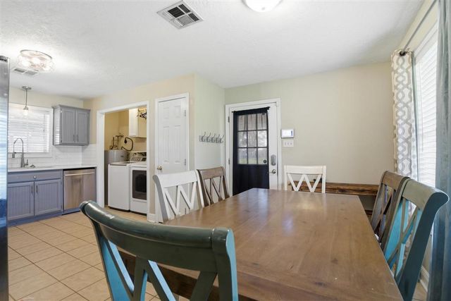 122 Lois Street, Dequincy, LA 70633