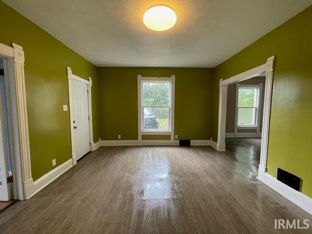 317 Studebaker Street, South Bend, IN 46628