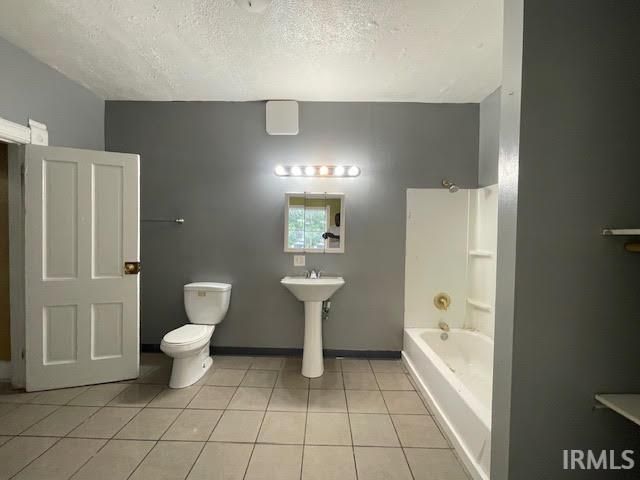 317 Studebaker Street, South Bend, IN 46628