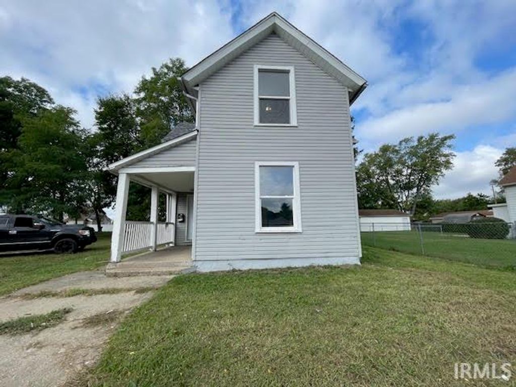 317 Studebaker Street, South Bend, IN 46628
