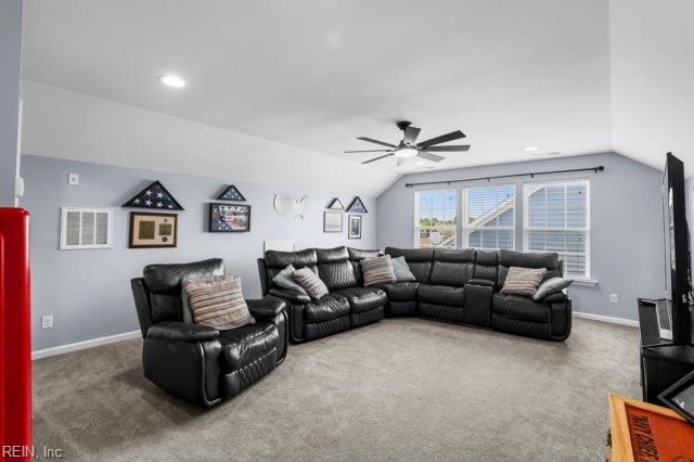 3320 Conservancy DR, Chesapeake, VA 23323