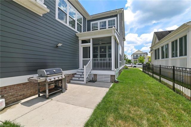 3320 Conservancy DR, Chesapeake, VA 23323