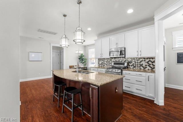 3320 Conservancy DR, Chesapeake, VA 23323
