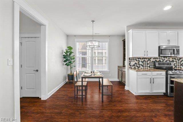 3320 Conservancy DR, Chesapeake, VA 23323