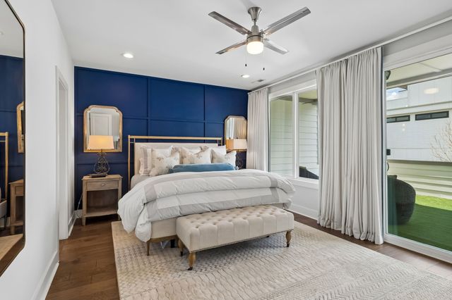 1004 14th Ave, S, Nashville, TN 37212