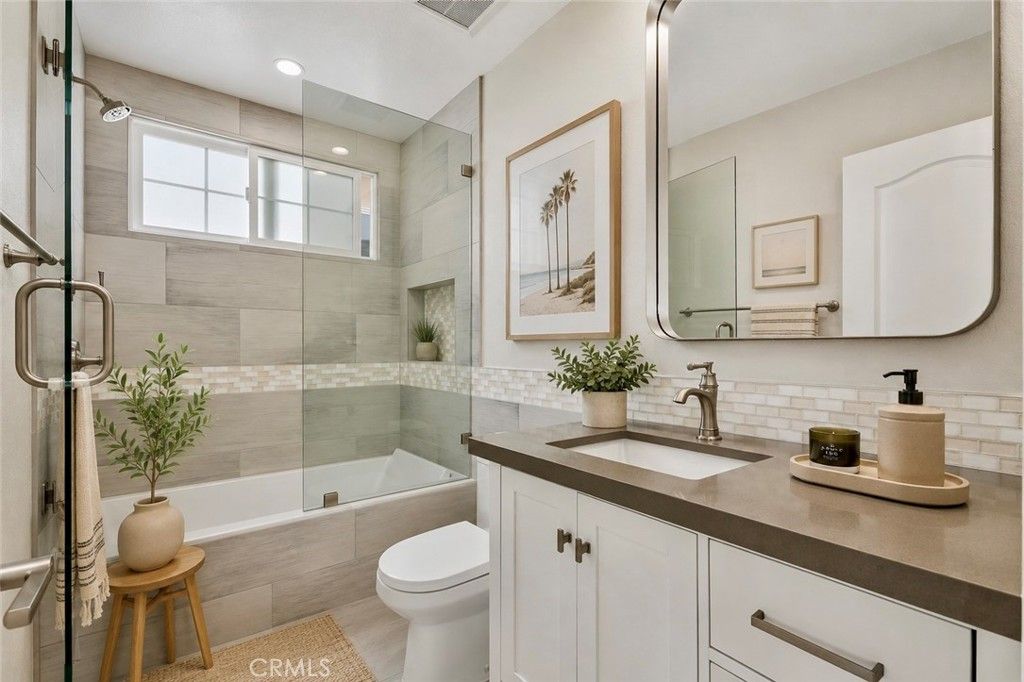 Image 25 of property listing at 26882 Calle Real, Dana Point, CA 92624