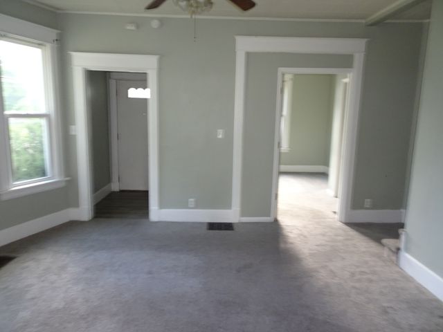 1619-1621 Gaines Street, Davenport, IA 52804