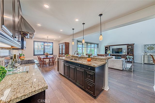 7594 Granja Vista Del Rio, Eastvale, CA 92880