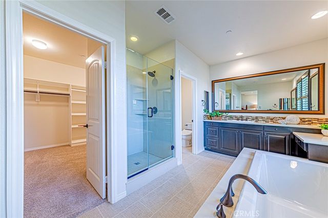 7594 Granja Vista Del Rio, Eastvale, CA 92880