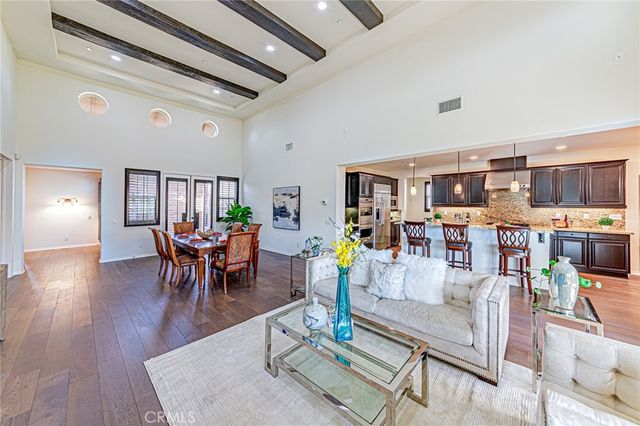 7594 Granja Vista Del Rio, Eastvale, CA 92880