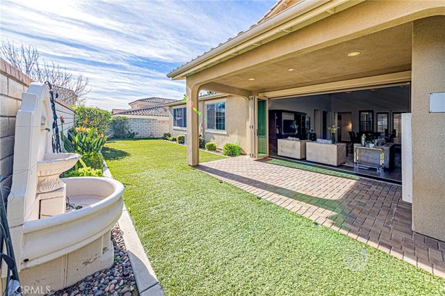 7594 Granja Vista Del Rio, Eastvale, CA 92880