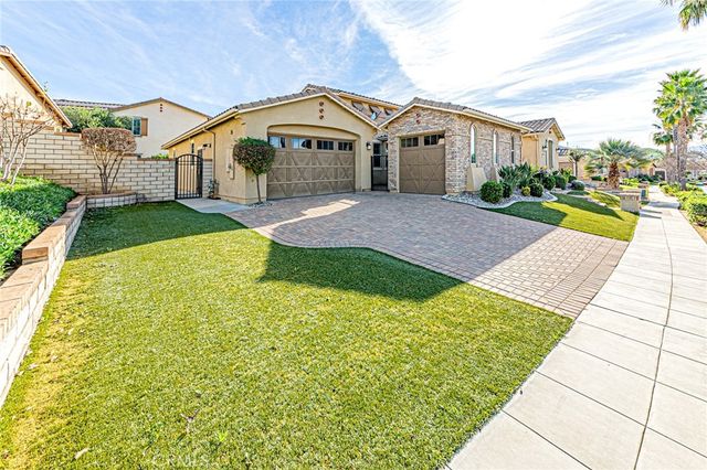 7594 Granja Vista Del Rio, Eastvale, CA 92880