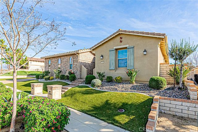 7594 Granja Vista Del Rio, Eastvale, CA 92880