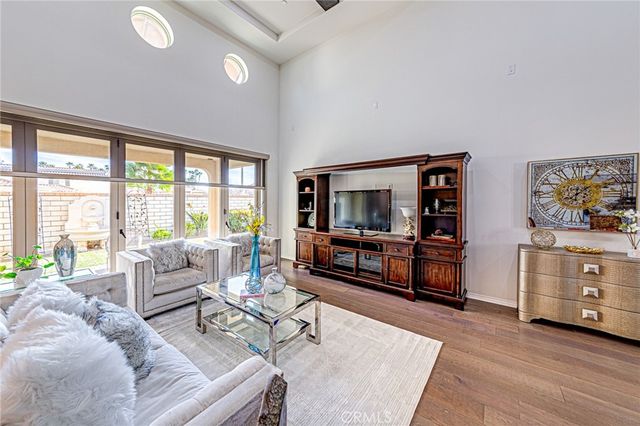 7594 Granja Vista Del Rio, Eastvale, CA 92880