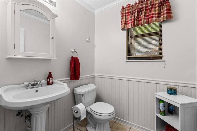 8807 Deer Valley Drive, Huber Heights, OH 45424