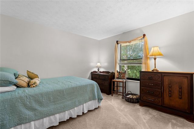 8807 Deer Valley Drive, Huber Heights, OH 45424