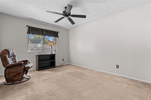 8807 Deer Valley Drive, Huber Heights, OH 45424