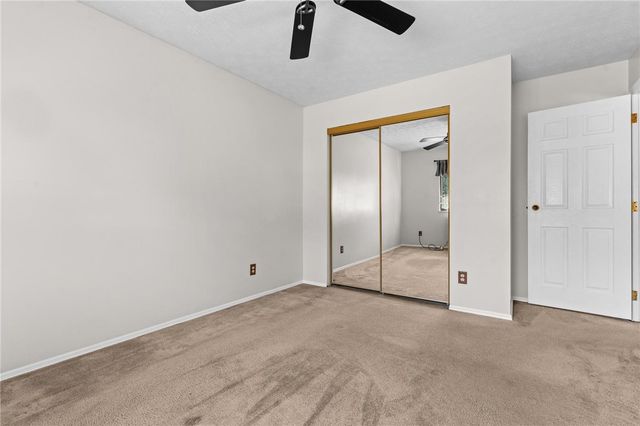 8807 Deer Valley Drive, Huber Heights, OH 45424