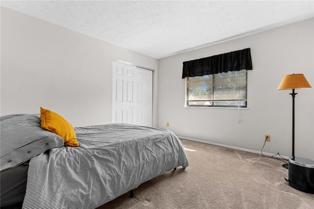 8807 Deer Valley Drive, Huber Heights, OH 45424