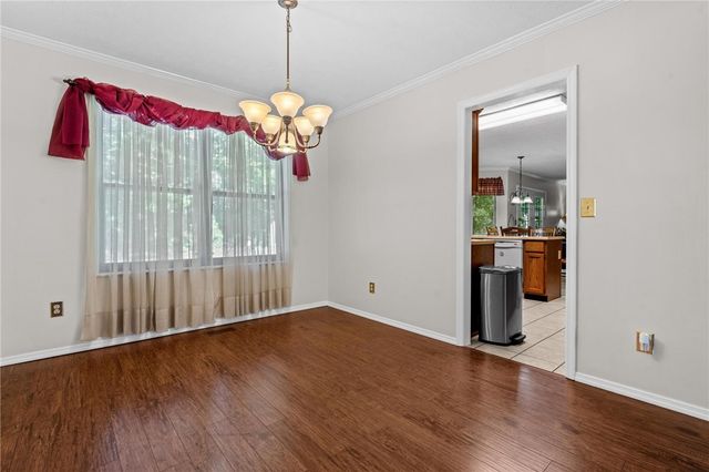 8807 Deer Valley Drive, Huber Heights, OH 45424