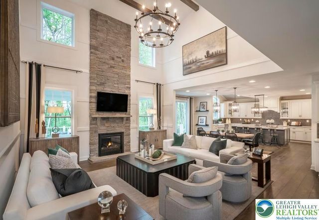 5405 Red Oak Drive, Upper Saucon Twp, PA 18036