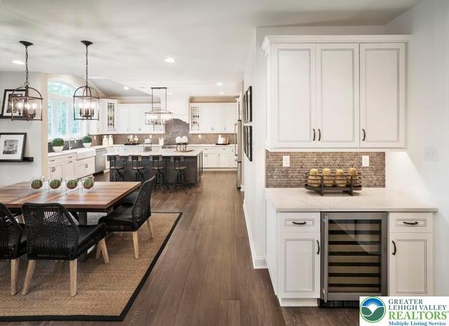 5405 Red Oak Drive, Upper Saucon Twp, PA 18036