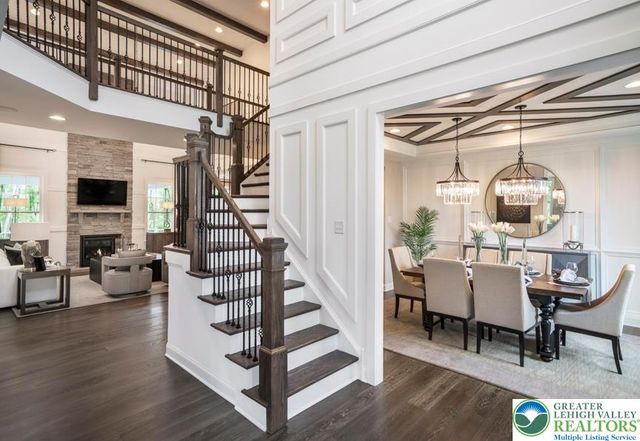 5405 Red Oak Drive, Upper Saucon Twp, PA 18036