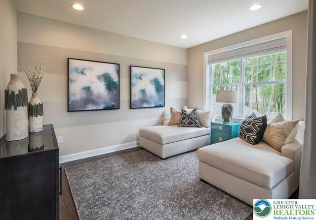 5405 Red Oak Drive, Upper Saucon Twp, PA 18036