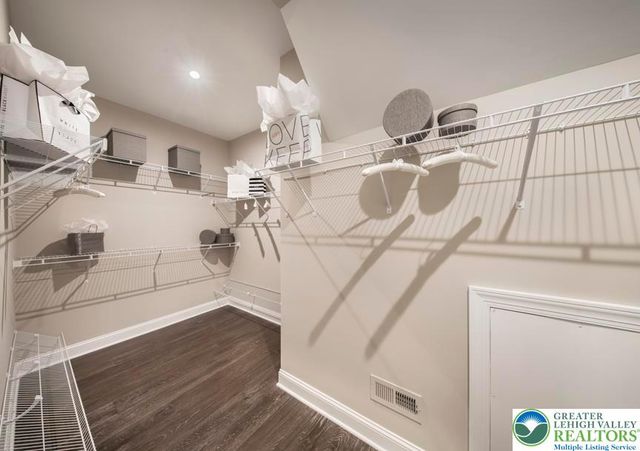 5405 Red Oak Drive, Upper Saucon Twp, PA 18036