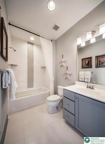 5405 Red Oak Drive, Upper Saucon Twp, PA 18036