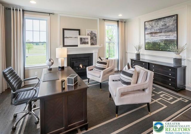 5405 Red Oak Drive, Upper Saucon Twp, PA 18036