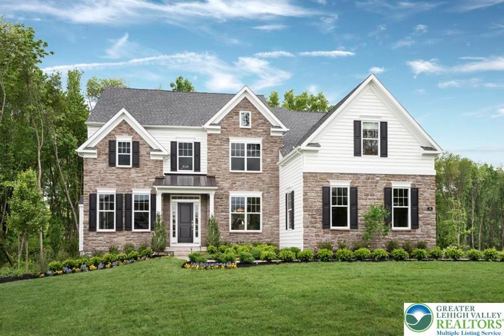 5405 Red Oak Drive, Upper Saucon Twp, PA 18036