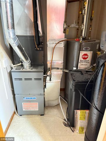 606 2nd Street NW, New Prague, MN 56071