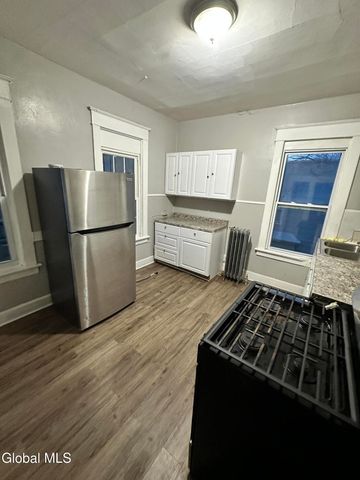 186 2nd Avenue, Albany, NY 12202