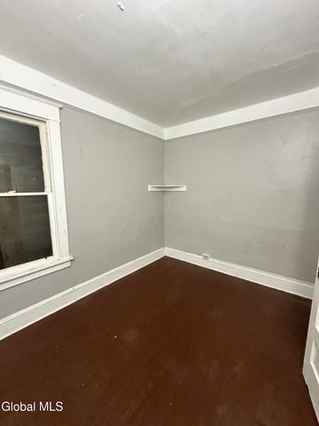 186 2nd Avenue, Albany, NY 12202