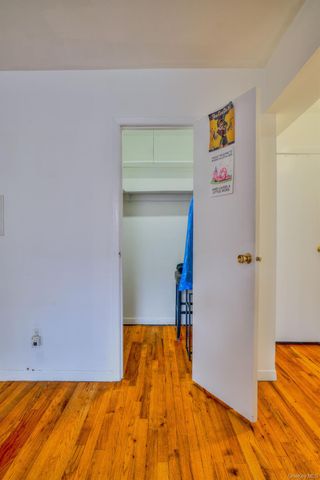 20 Daley Place 113, Lynbrook, NY 11563