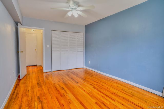 20 Daley Place 113, Lynbrook, NY 11563