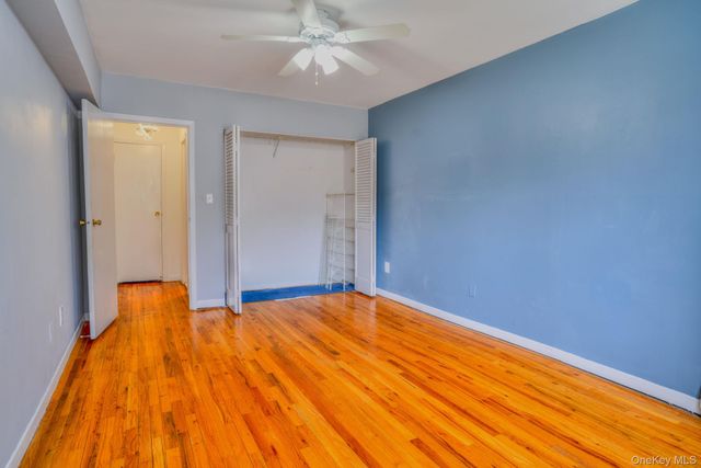 20 Daley Place 113, Lynbrook, NY 11563