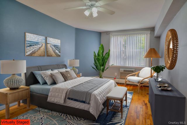 20 Daley Place 113, Lynbrook, NY 11563