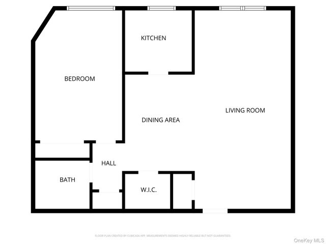 20 Daley Place 113, Lynbrook, NY 11563