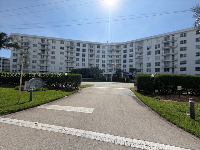 2851 S Ocean Boulevard 6 V, Boca Raton, FL 33432