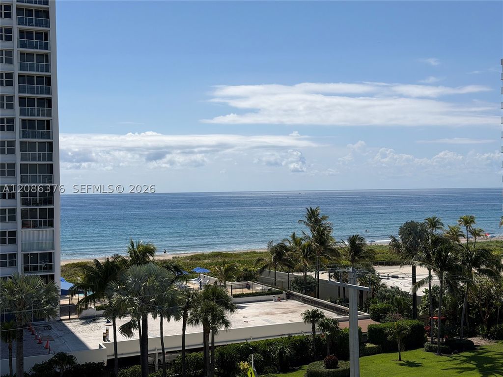 2851 S Ocean Boulevard 6 V, Boca Raton, FL 33432
