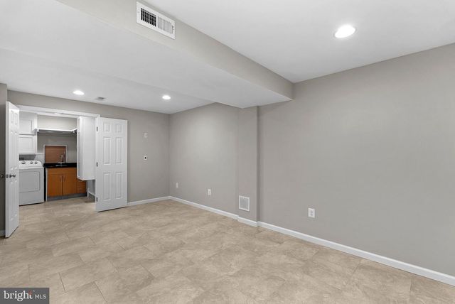 1 MARIAN CT, Sterling, VA 20165