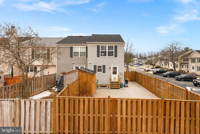 1 MARIAN CT, Sterling, VA 20165