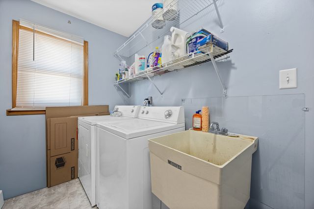 520 High Grove Drive, Minooka, IL 60447